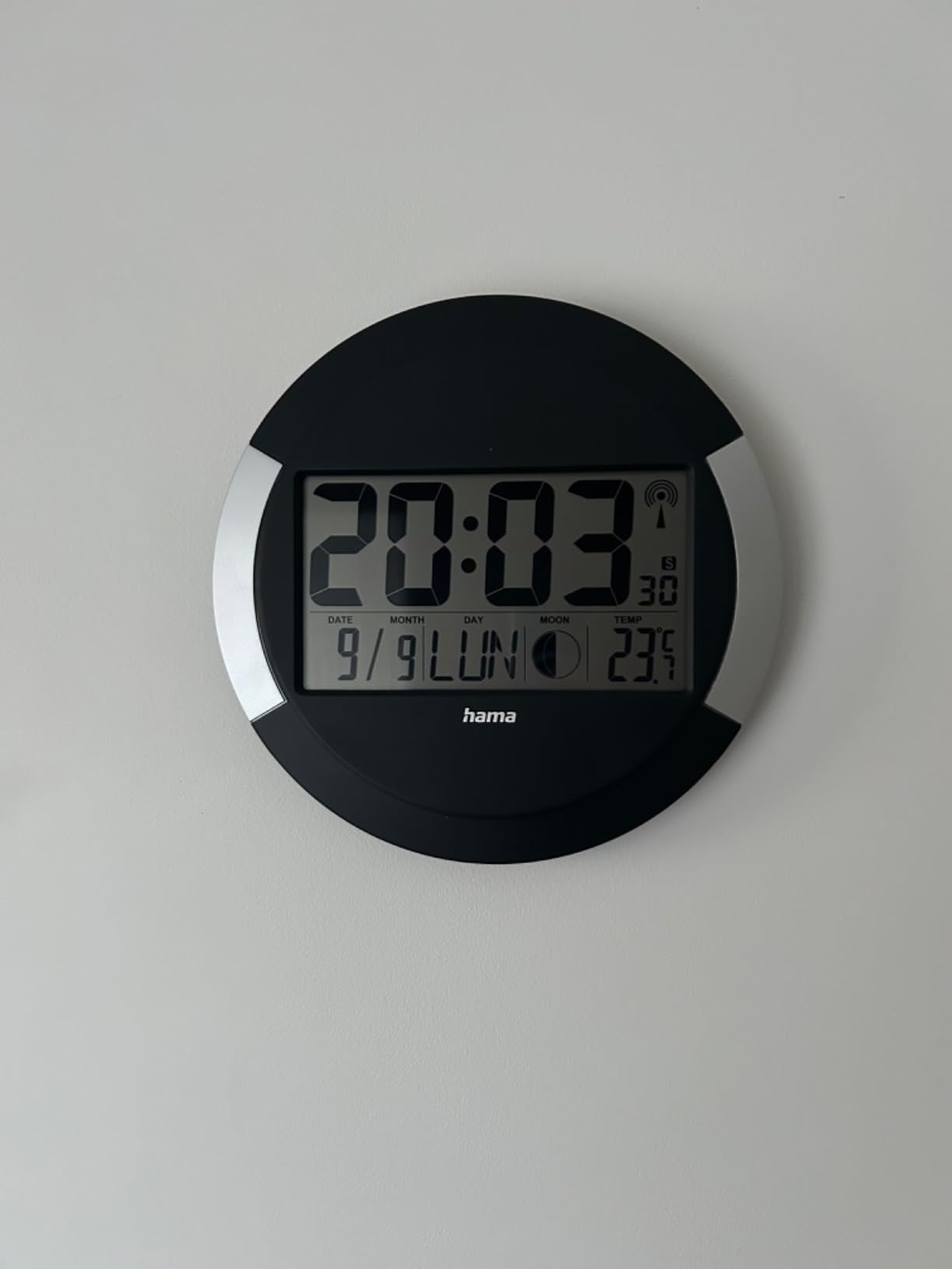 Super Uhr
