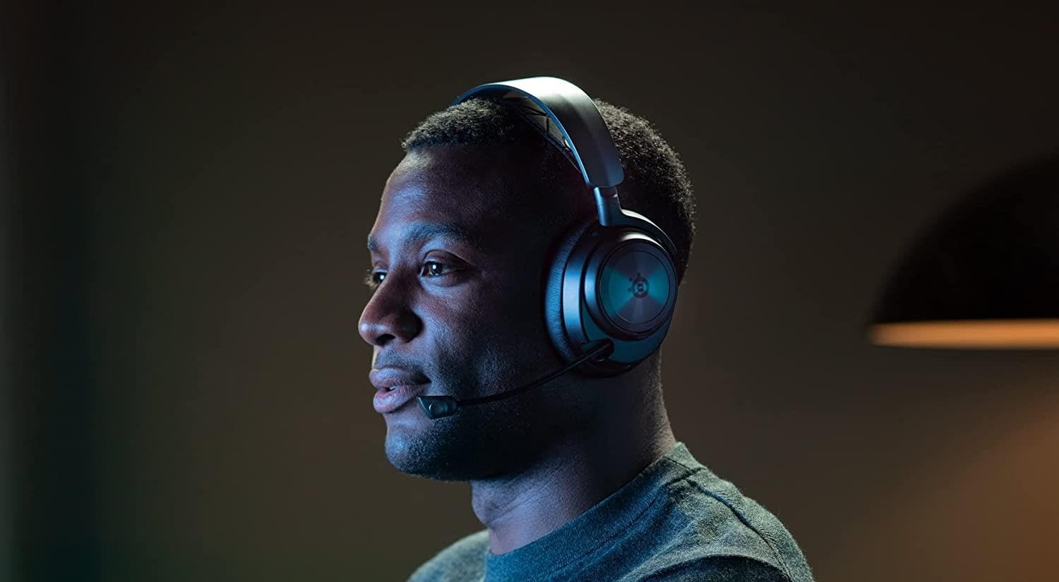 steelseries-arctis-nova-pro-wireless-xbox-headset-active-noise-cancellation-2-ak image 2