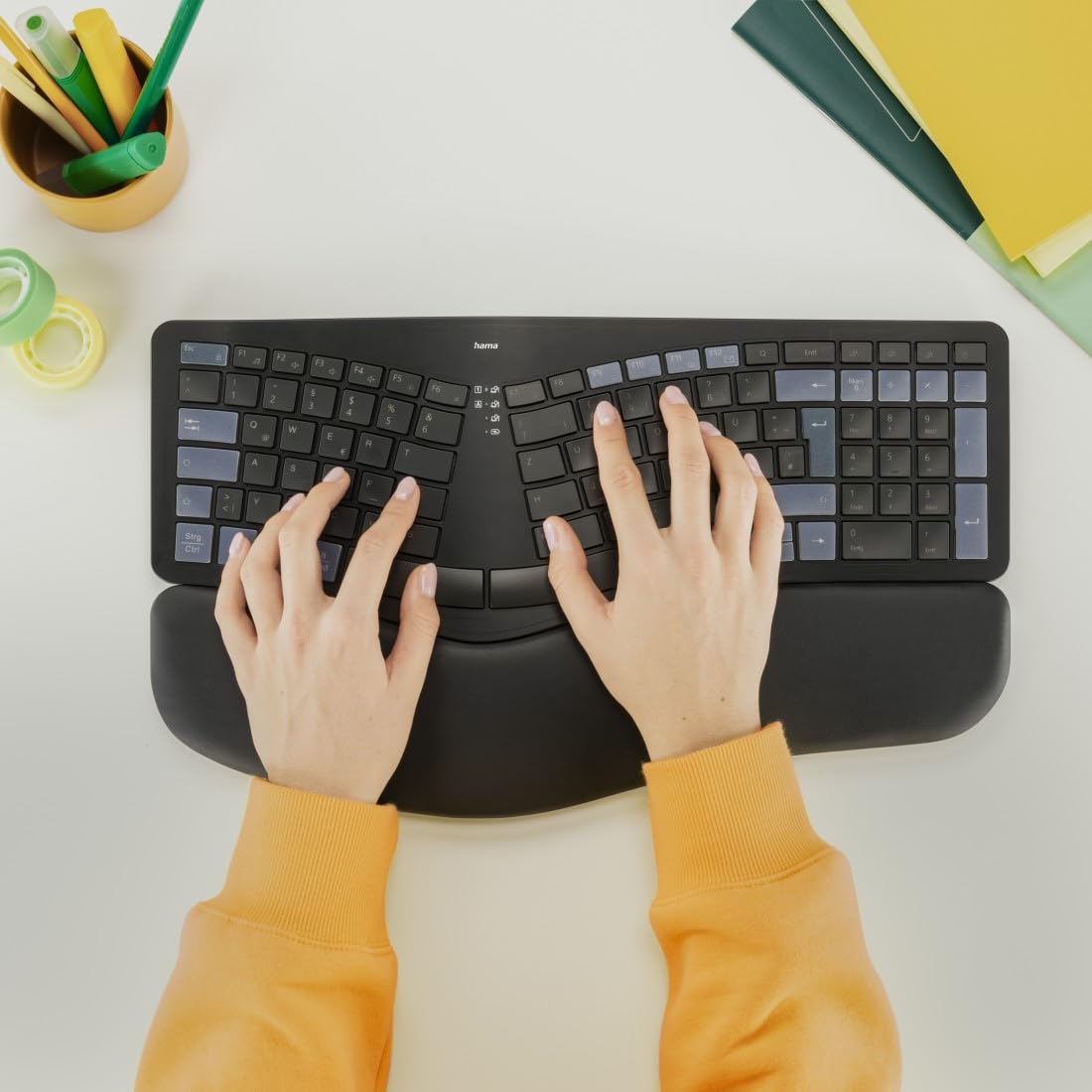 hama-wk-900-ergo-kabellose-ergonomische-multi-device-tastatur-funk-2x-bluetooth- image 2