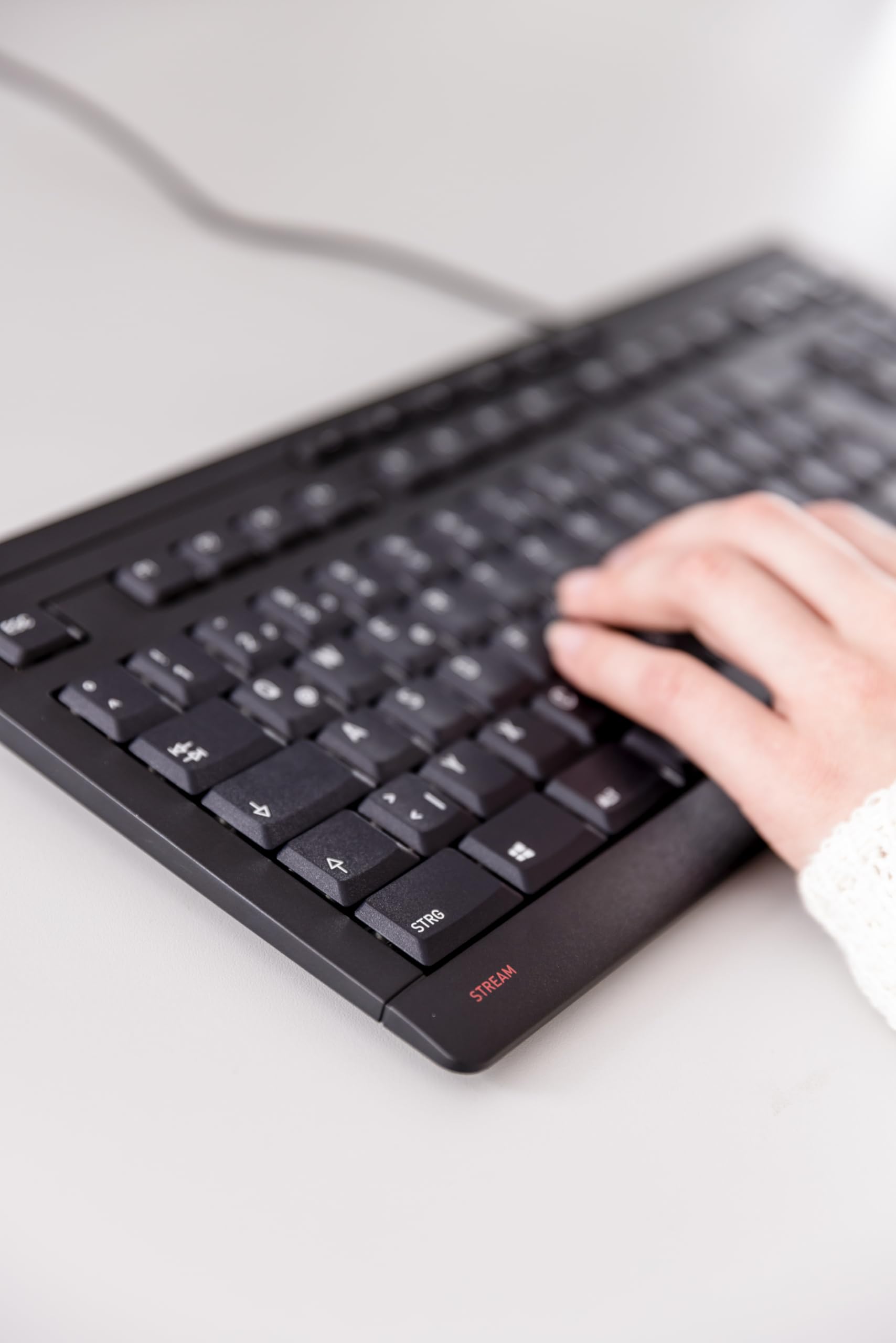 cherry-stream-keyboard-tkl-kabelgebundene-tastatur-ohne-nummernblock-deutsch-wei image 2