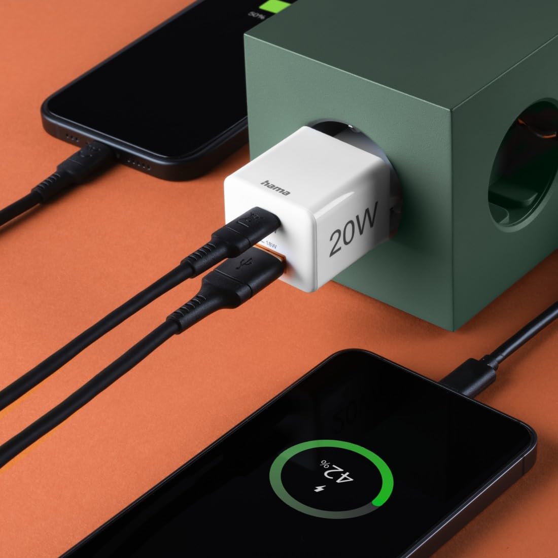 hama-20w-usb-c-schnellladeger-t-mit-power-delivery-und-quick-charge-3-0-2x-usb-c image 2