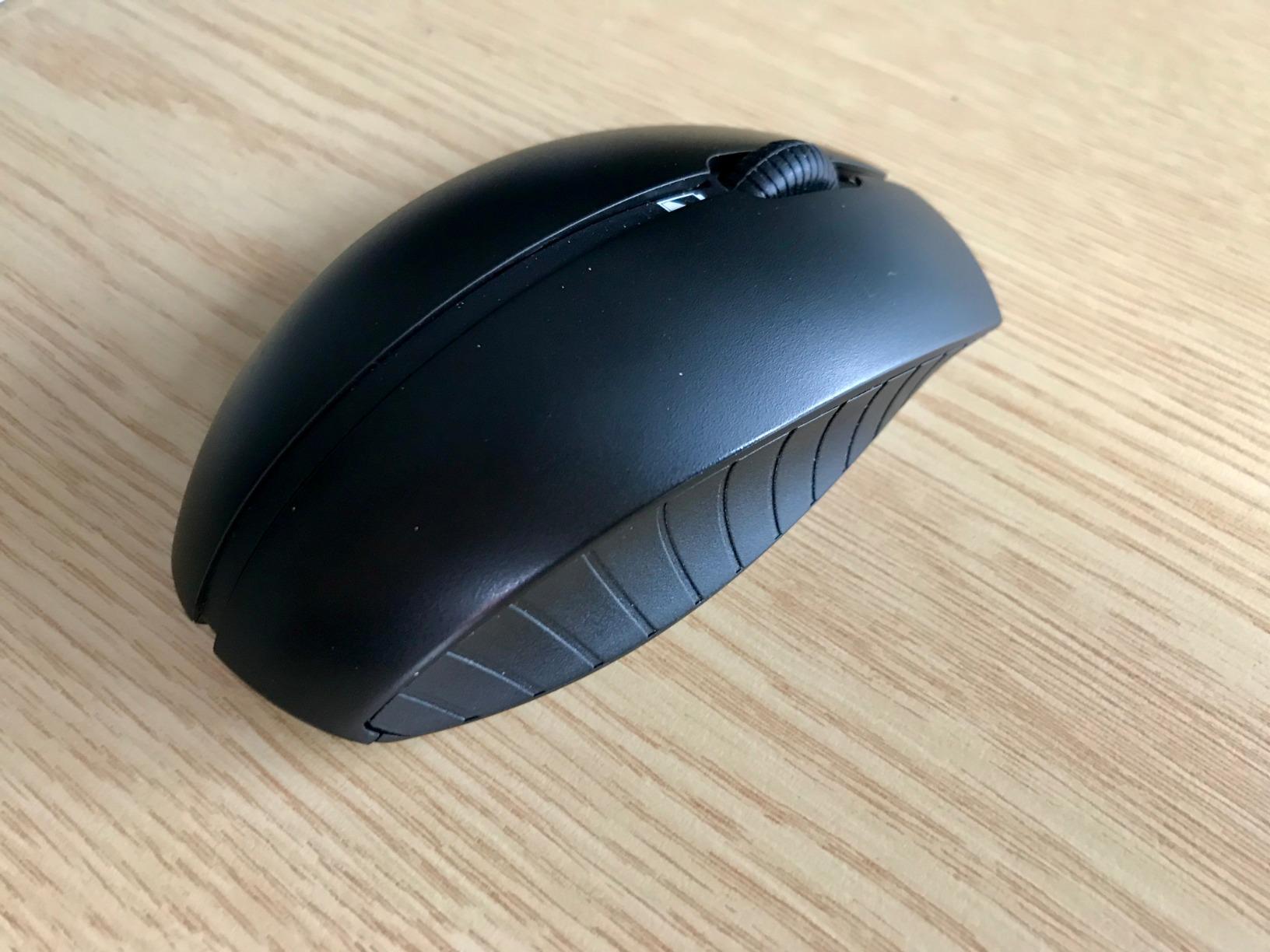 Gute Tastatur, Maus etwas laut