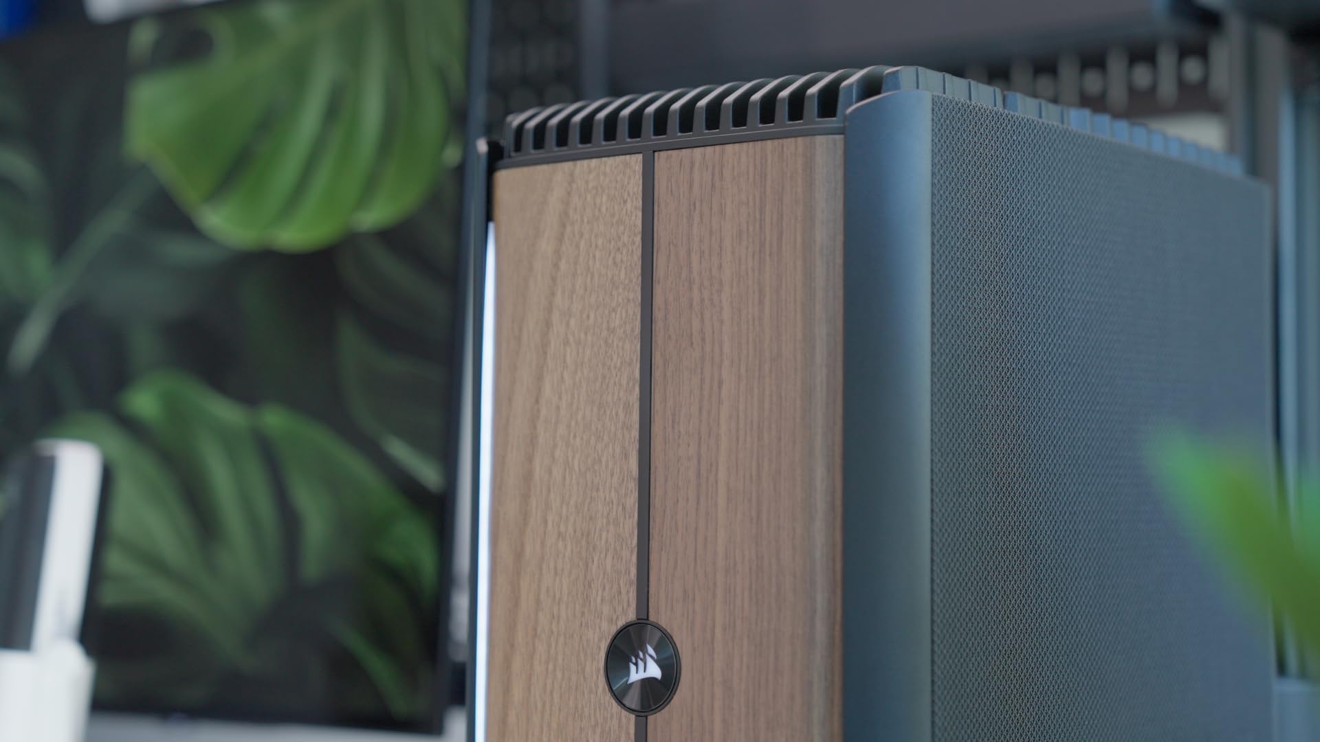 corsair-one-a600-gaming-pc-fl-ssigkeitsgek-hlter-amd-ryzen-7-9800x3d-rtx-5080-64 image 4