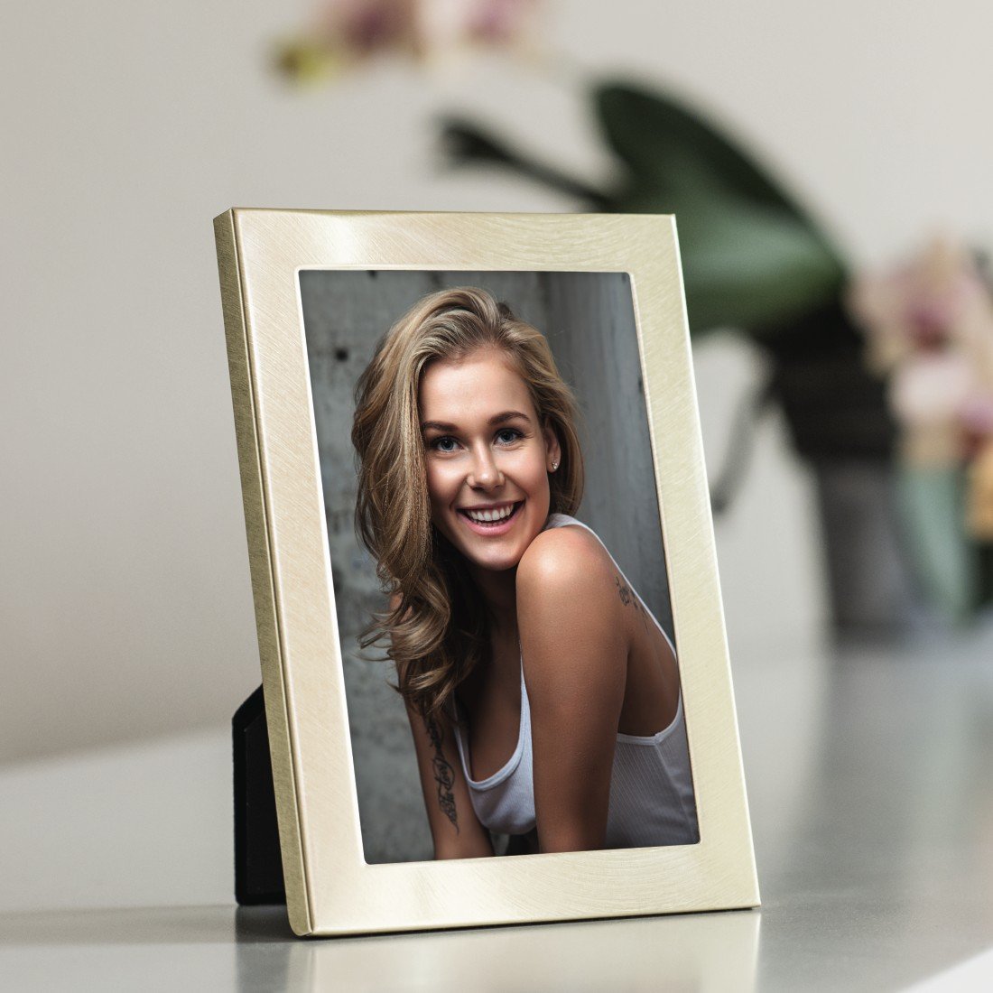 hama-metall-portraitrahmen-davos-gold-13-x-18-cm-f-r-fotos-13x18-cm image 5