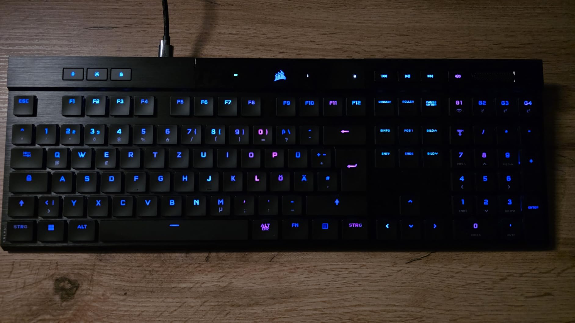 Gute Tastatur, aber etwas gewöhnungsbedürftig