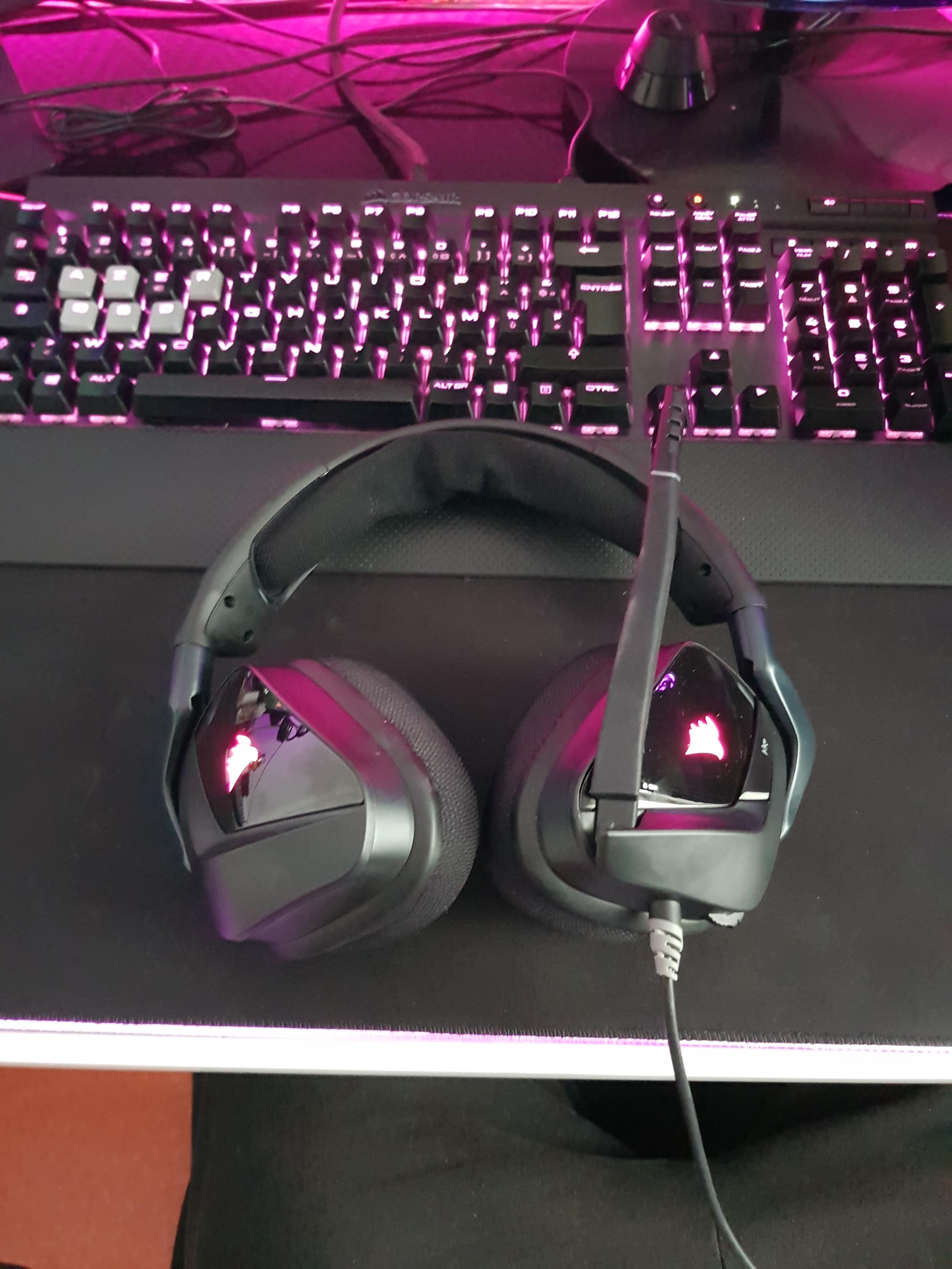 Top Headset